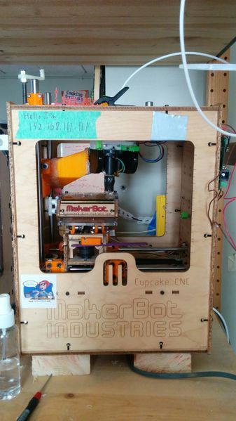 File:Makerbot Cupcake.jpg